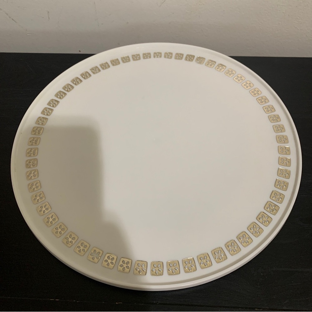 VINTAGE Rubbermaid White and Gold Lazy Susan